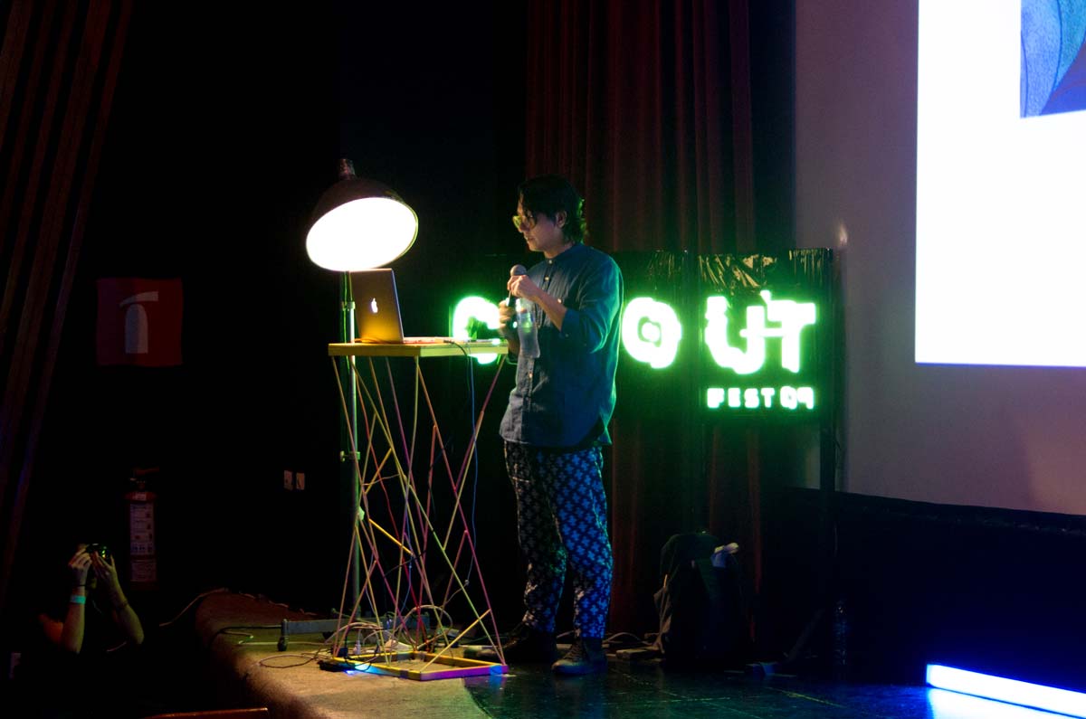 Saiman Chow en conferencia para CutOut Fest